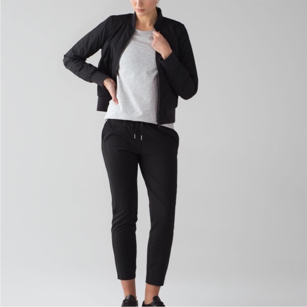 Lululemon On the Fly 23” Woven Pants Athletic
